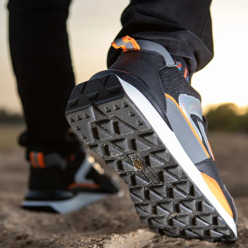 Lightweight Steel Toe Work Sneakers with Breathable Fabric